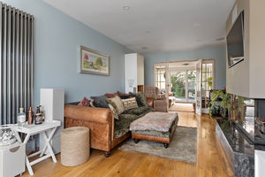 Photo 9- click for photo gallery